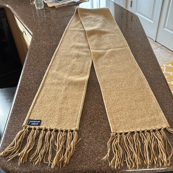 GIVENCHY LADIES MEN’S TAN FRINGE WOOL SCARF-VINTAGE 70’s - Picture 1 of 8